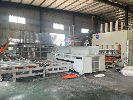 Αγορά 1400T-3200T Οριζόντια βραχυκύκλωμα στρώσης με θερμό πρέσο 4×8 4×9 4×10 online manufacture