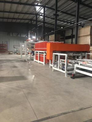 Βιομηχανική ακρίβεια 20000kN Γραμμή παραγωγής επιπέδων με λαμινισμένο υλικό